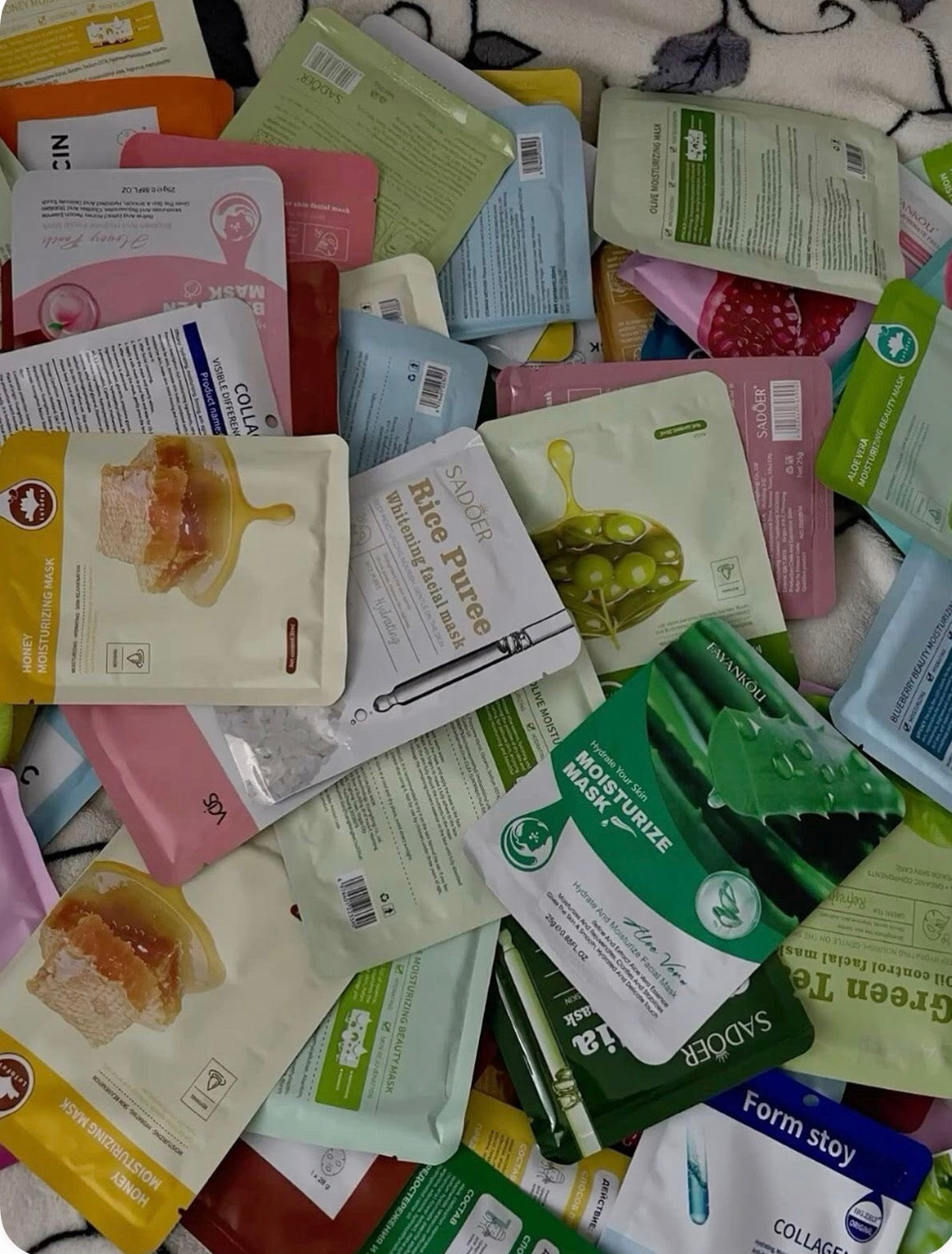 Bundle of 10 Facemasks